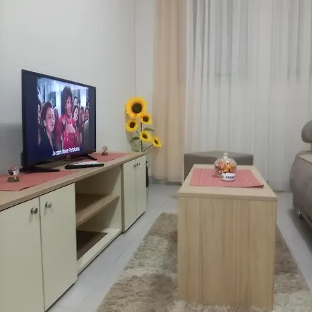 Apartment Jelalux *