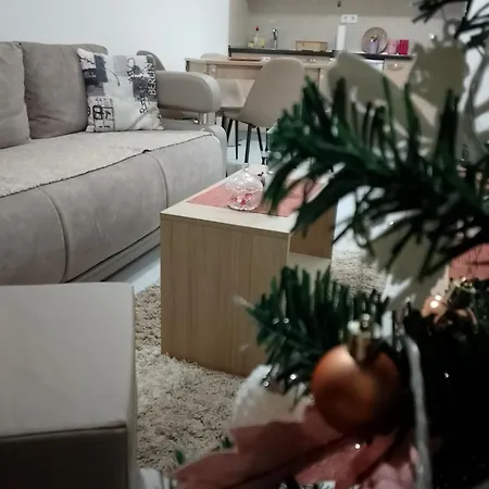 Apartment Jelalux *